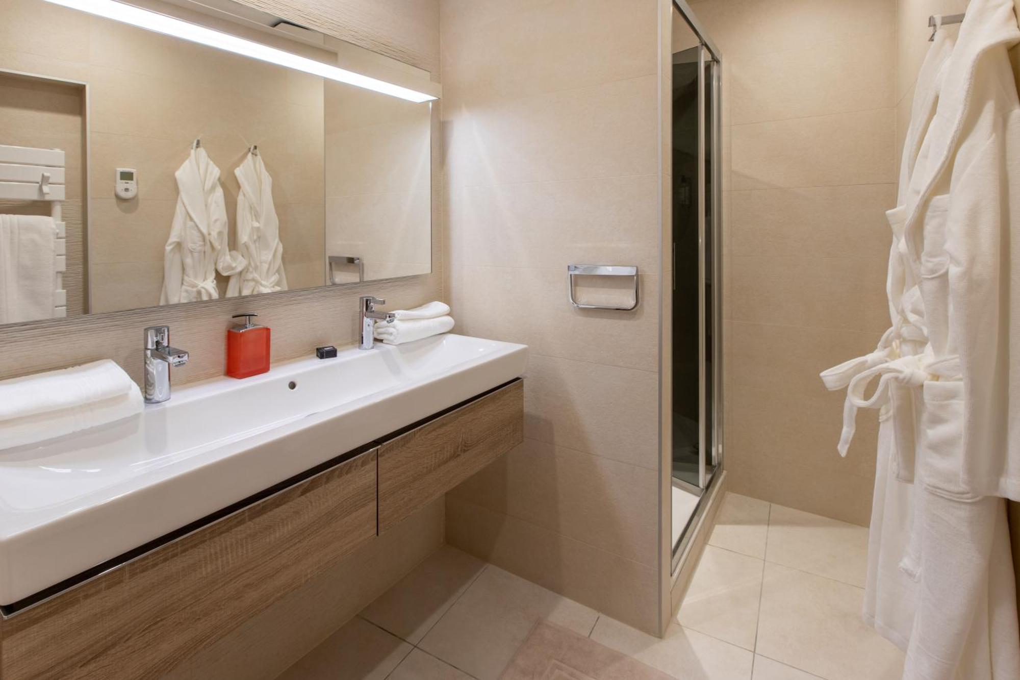 La Tour Des Fees-Spa Mittelbergheim Room photo